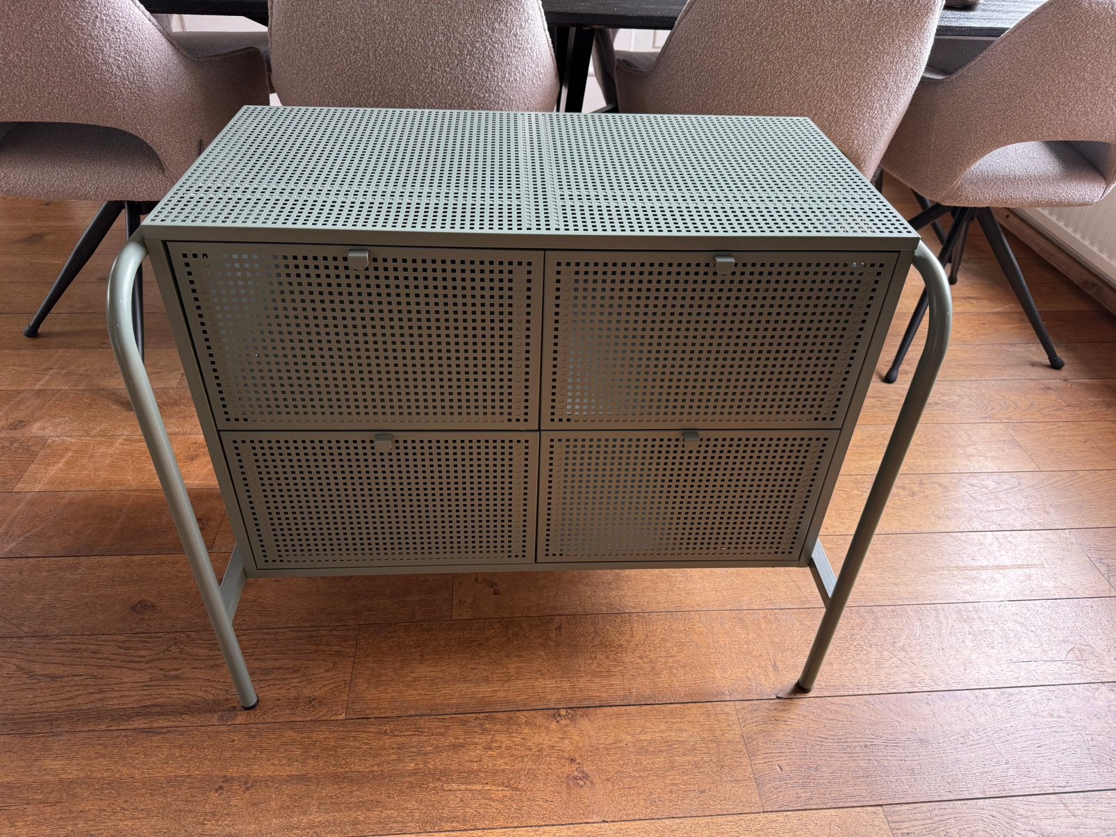 Leuke metalen IKEA kast olijfgroen, Ophalen, Zo goed als nieuw