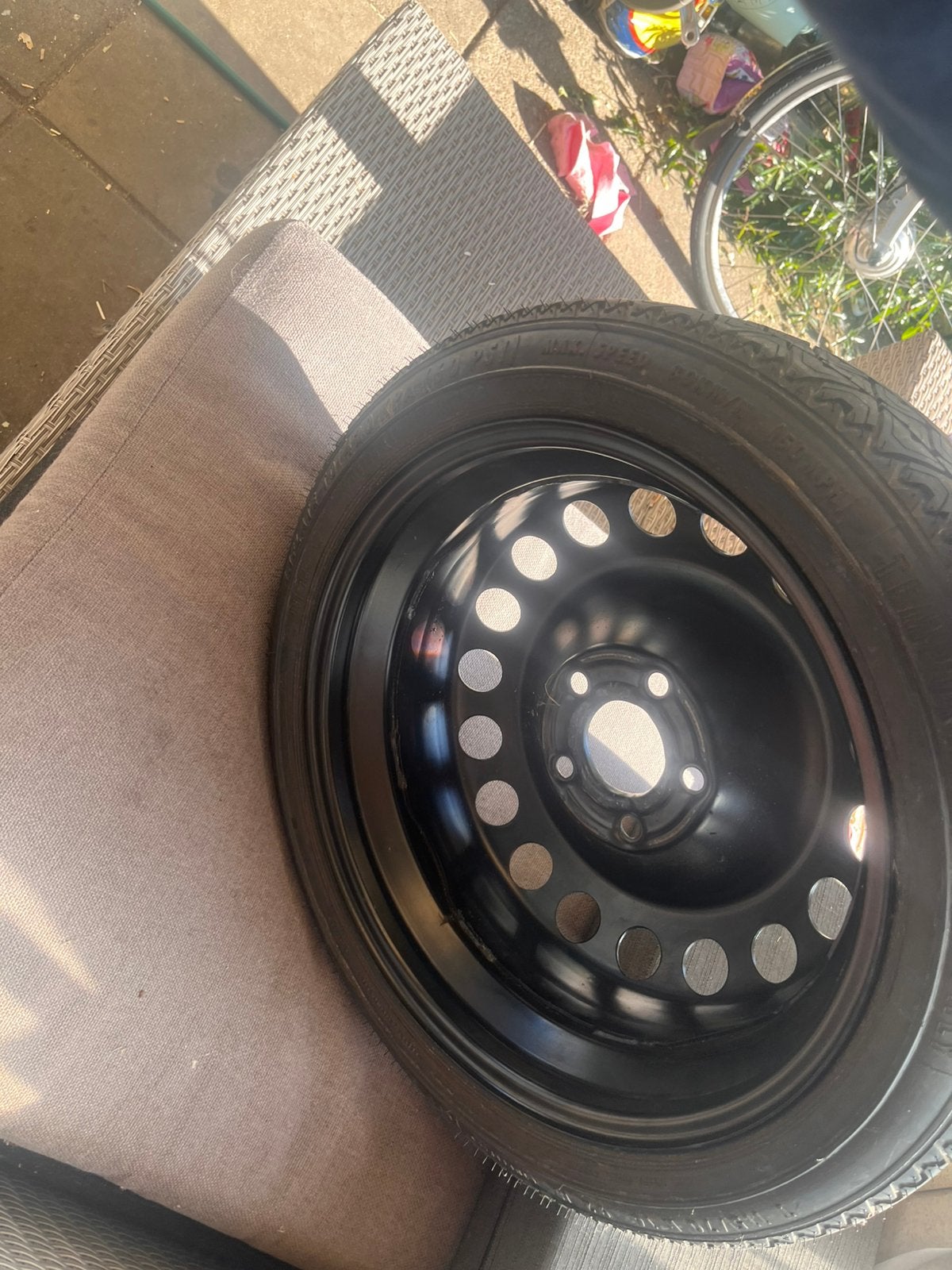 Nieuwe thuis komer 5x100 tubeless  merk  band continental, Ophalen, Zo goed als nieuw