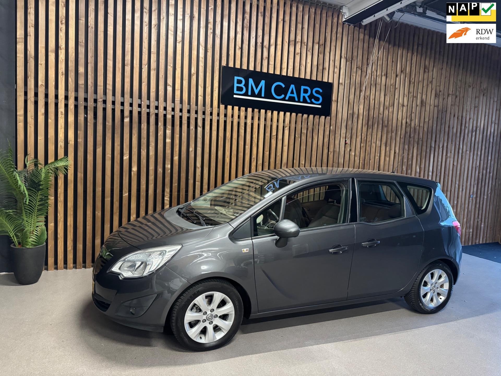 Opel Meriva 1.4 Turbo Edition Airco, Trekhaak, Cruise, Auto's, Voorwielaandrijving, Euro 5, Gebruikt, 680 kg