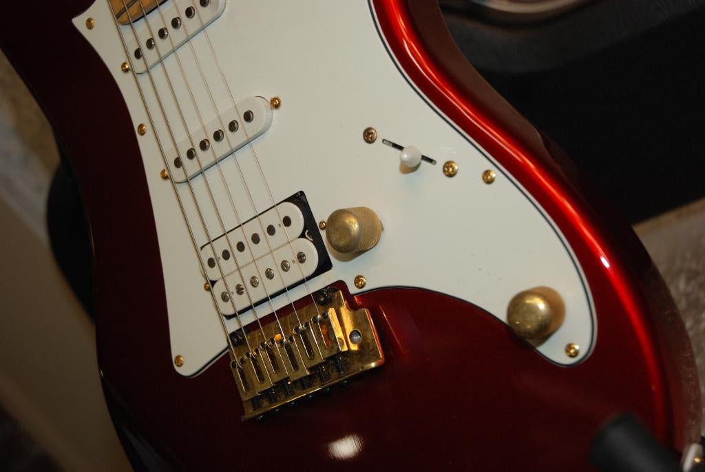 Ibanez Blazer, rood uit 1997 met SKB hardcase, Japan, Gebruikt, ., Ophalen of Verzenden, Ibanez