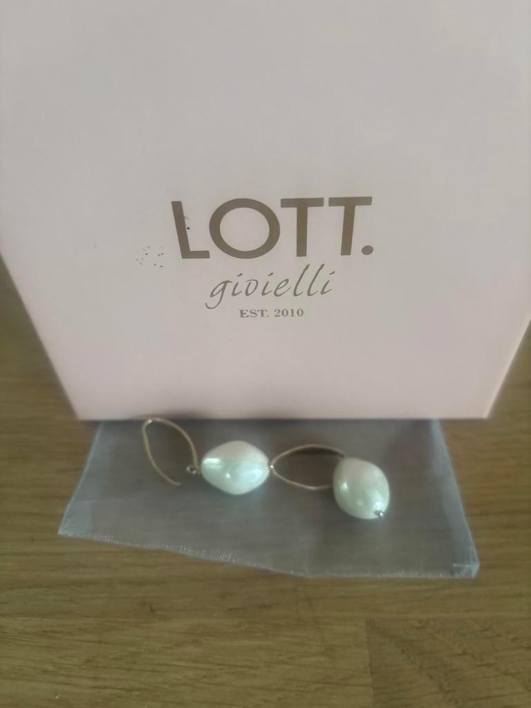 LOTT oorbellen / hangers met parels, Overige materialen, Hangers, Wit, Ophalen of Verzenden