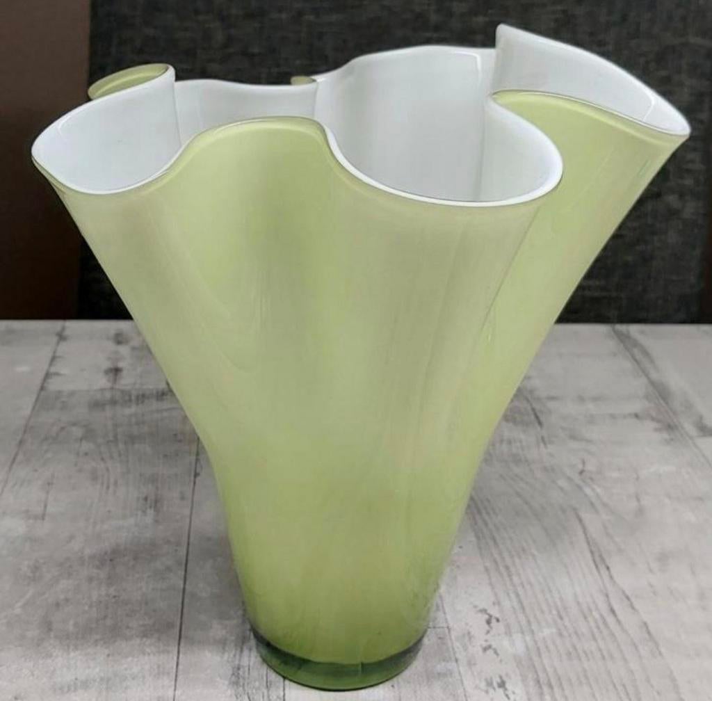 Tulpenvaas, vouwvaas, waaiervaas, zakdoekvaas., Huis en Inrichting, Ophalen of Verzenden, Overige kleuren, Glas, Minder dan 50 cm