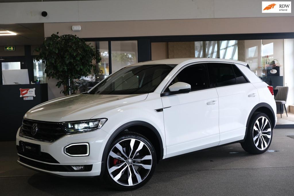 Volkswagen T-Roc 1.5 TSI R-Line 150PK Navi Led Cam Pdc Beats, Auto's, Voorwielaandrijving, Zwart, 4 cilinders, 150 pk