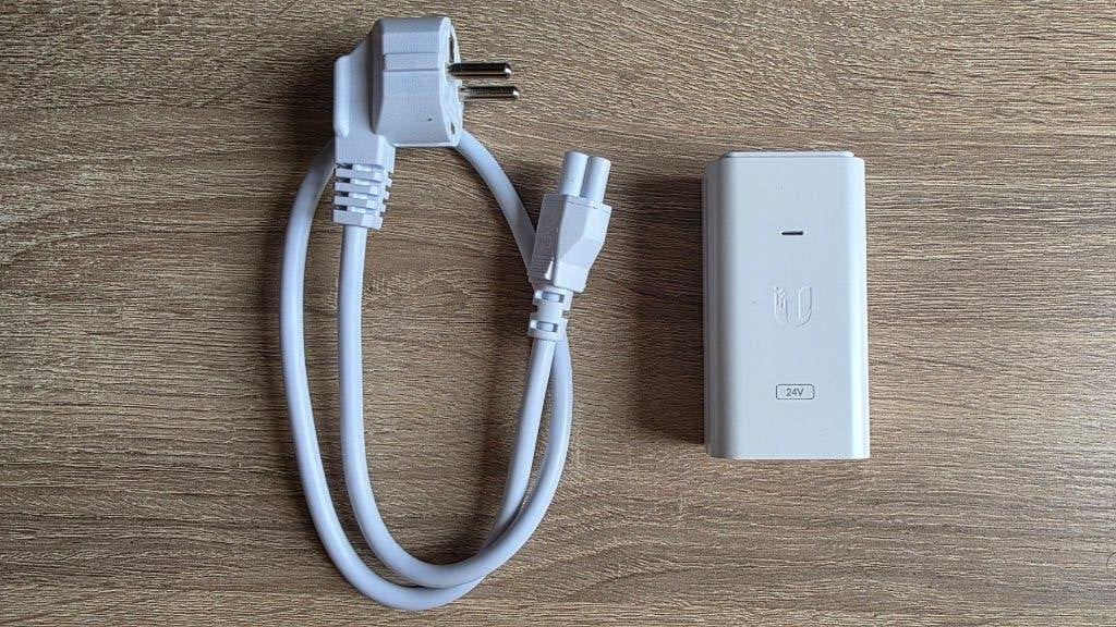 Ubiquiti PoE adapter (nieuw), Ophalen of Verzenden, Nieuw