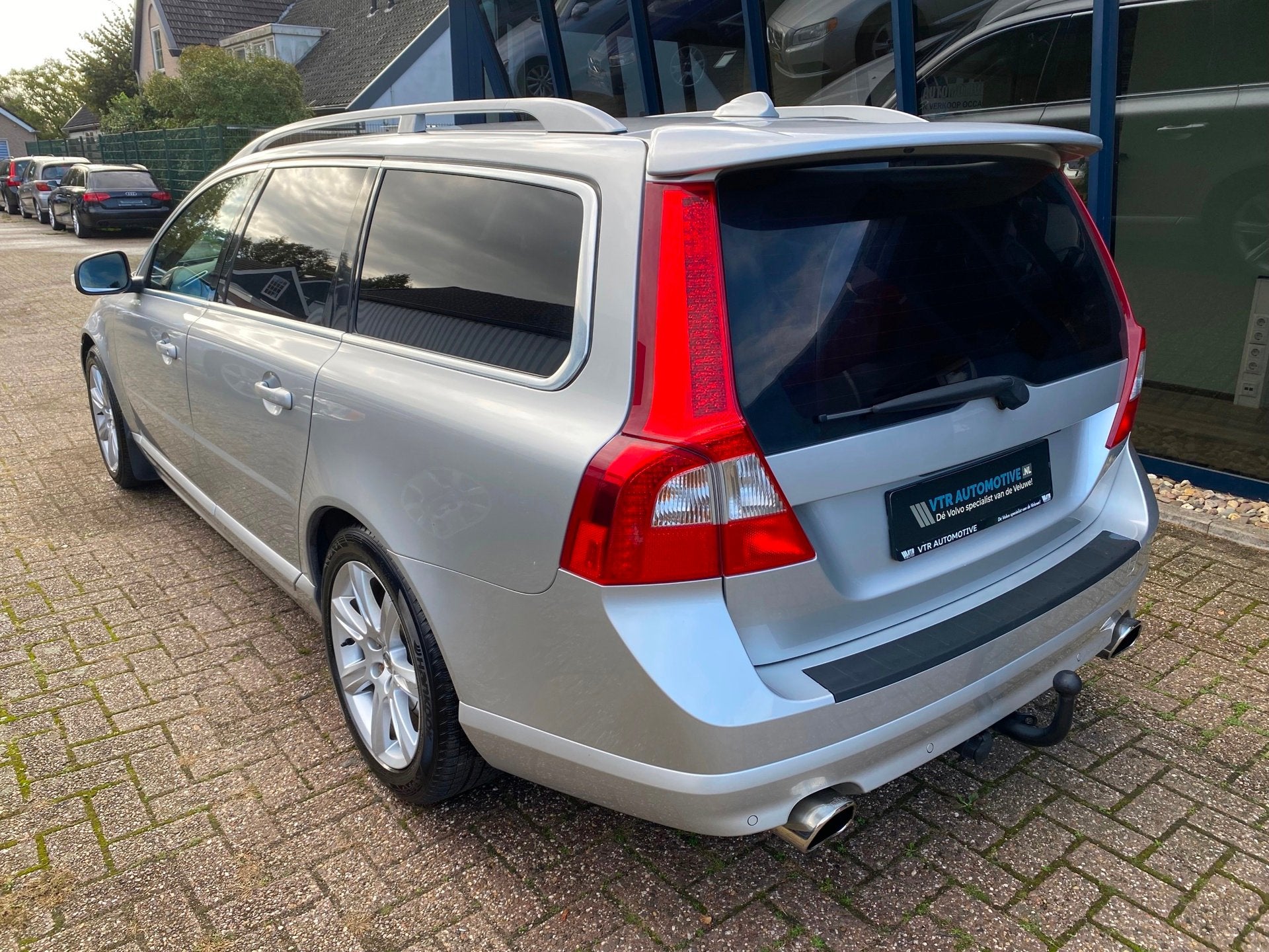 Volvo V70 3.0 T6 AWD Summum Automaat LEER / NAVI / YOUNGTIME, Auto's, Automaat, Gebruikt, Vierwielaandrijving, 6 cilinders