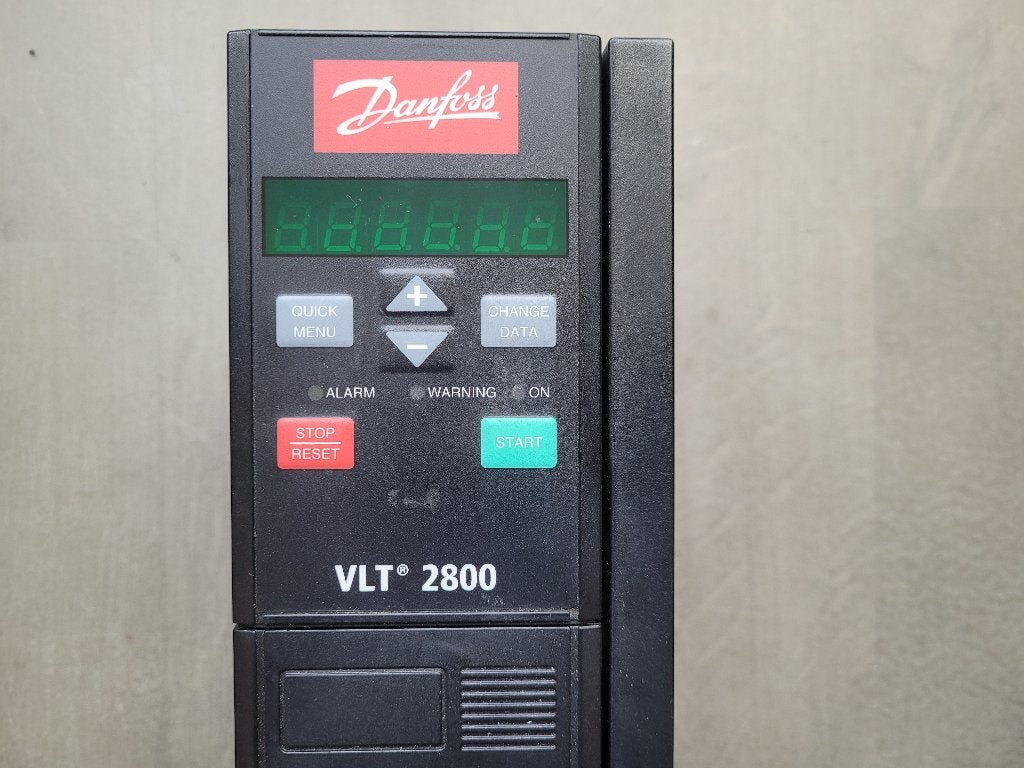 Danfoss 2800 frequentieregelaar 4kW 3~400V, Danfoss Gorinchem, Gebruikt, Ophalen of Verzenden, Info@danfoss.nl