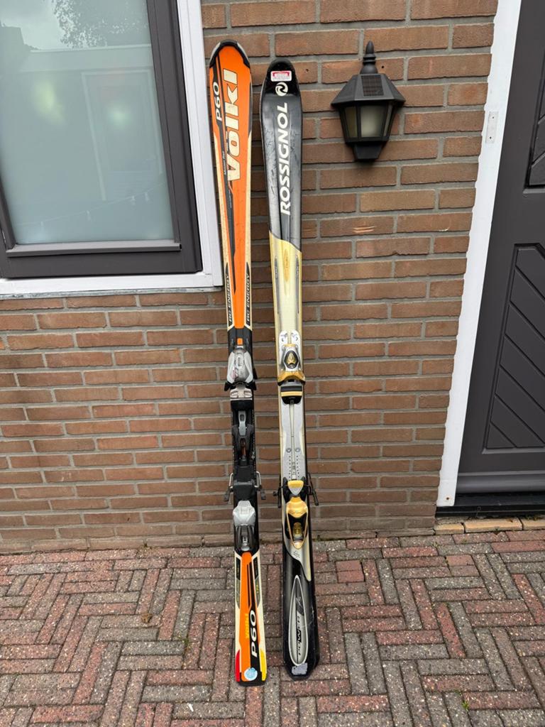 2x skies, Sport en Fitness, Skiën en Langlaufen, 160 tot 180 cm, Gebruikt, Ski's, Ophalen