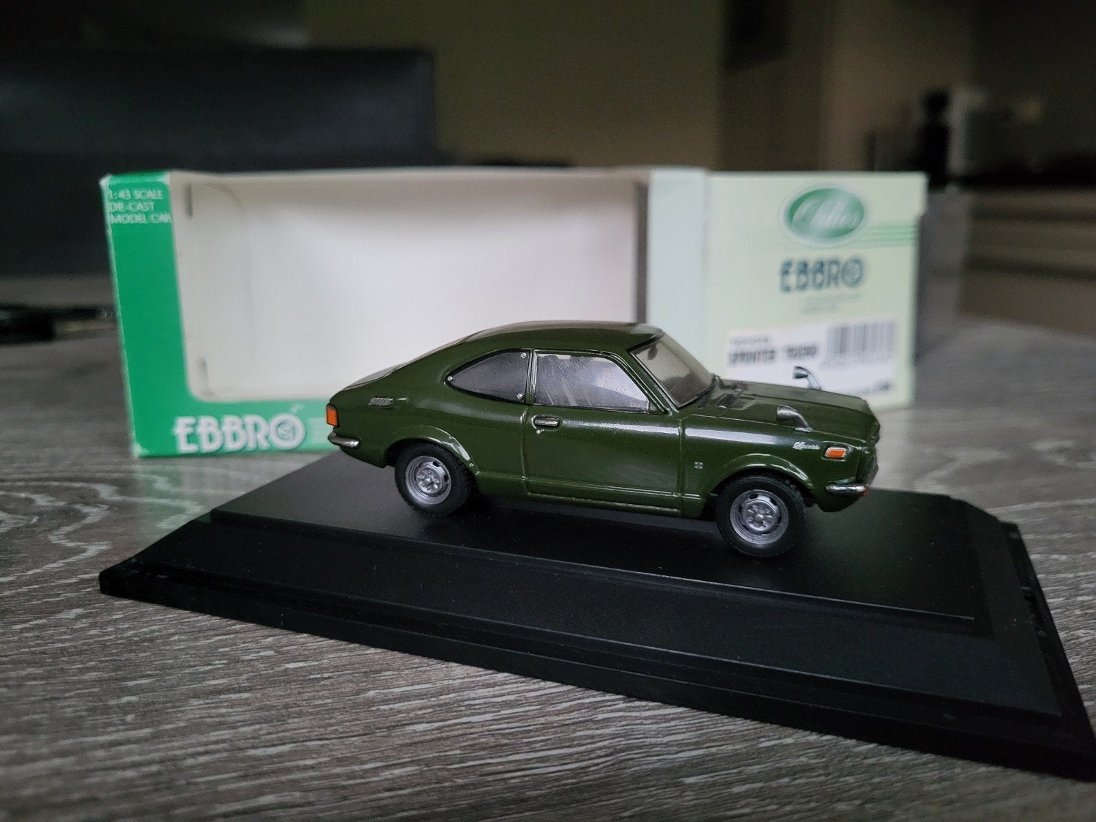 Foto 3 van Toyota Corolla schaal 1:43 TE27