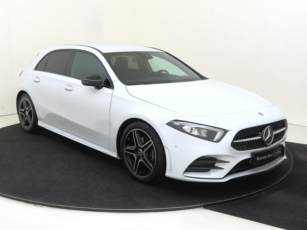 Mercedes-Benz A-klasse 180 Business Solution AMG Nightpakket, Auto's, Mercedes-Benz, Voorwielaandrijving, 136 pk, Gebruikt, 4 cilinders