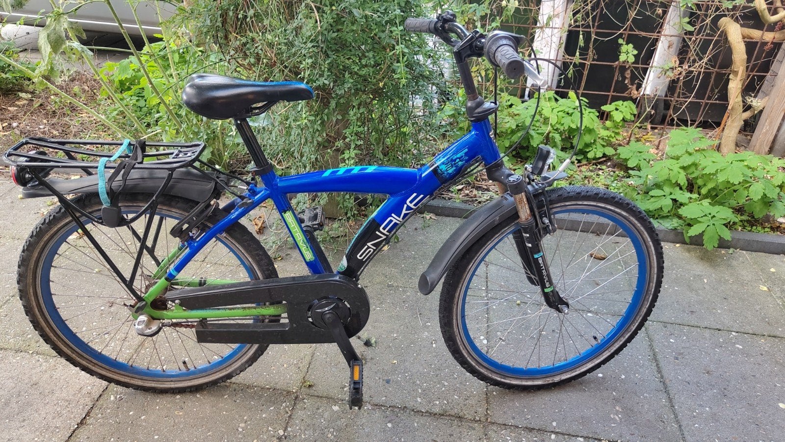 Blauwe kinderfiets Snake met bagagedrager 24 inch, Gebruikt, Velgrem, Versnellingen, Minder dan 49 cm
