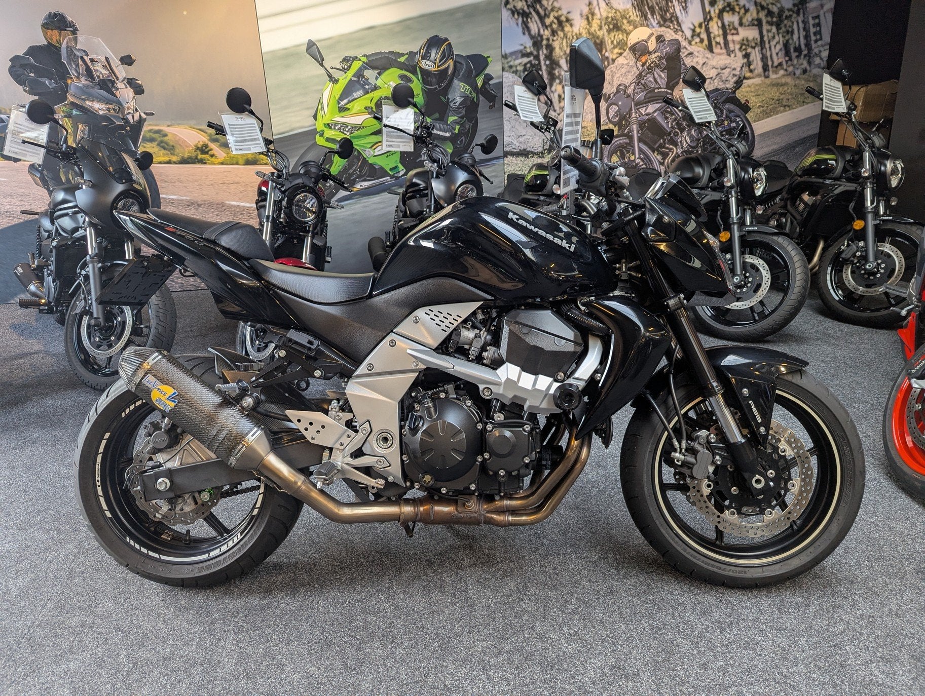 Kawasaki Z750 (bj 2009), Motoren, Motoren | Kawasaki, Bedrijf, Info@kawasaki.nl, Jacobus Spijkerdreef 1-3
2132 PZ  Hoofddorp, NL