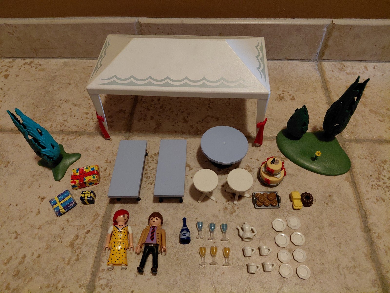 playmobil partytent met gasten, Ophalen of Verzenden, Zo goed als nieuw
