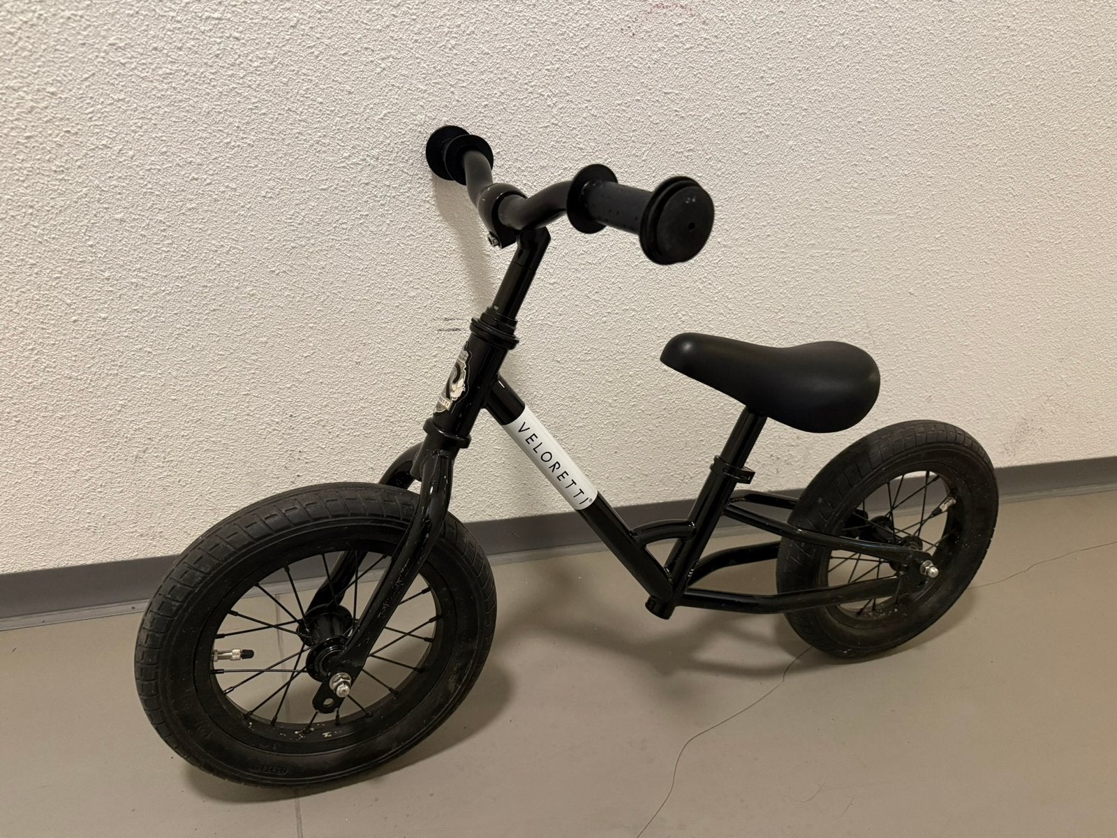 Veloretti Loopfiets (zwart), Ophalen, Gebruikt, Terugtraprem, Minder dan 16 inch