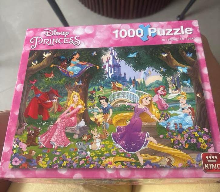 Disney Princess 1000 stukjes legpuzzel, Ophalen of Verzenden, 500 t/m 1500 stukjes, Zo goed als nieuw, Legpuzzel