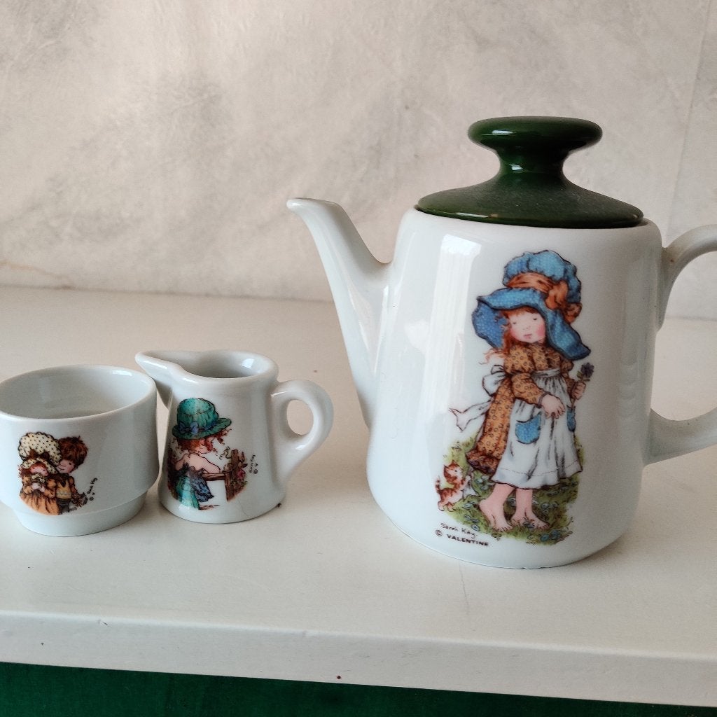 Kinderserviesje Sarah Kay, Ophalen, Huis en Inrichting