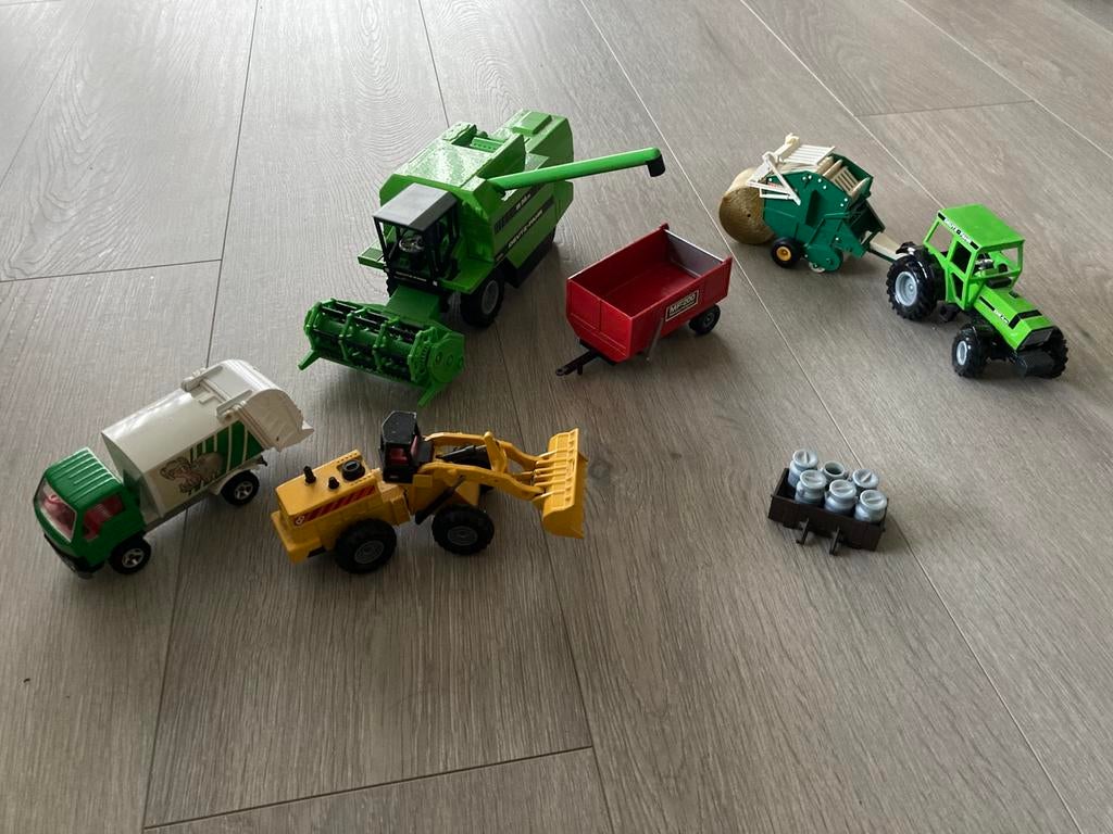 Britains / siku deutz-fahr combine , tractor enz 1:32, Ophalen of Verzenden, Zo goed als nieuw, Tractor of Landbouw, Britains