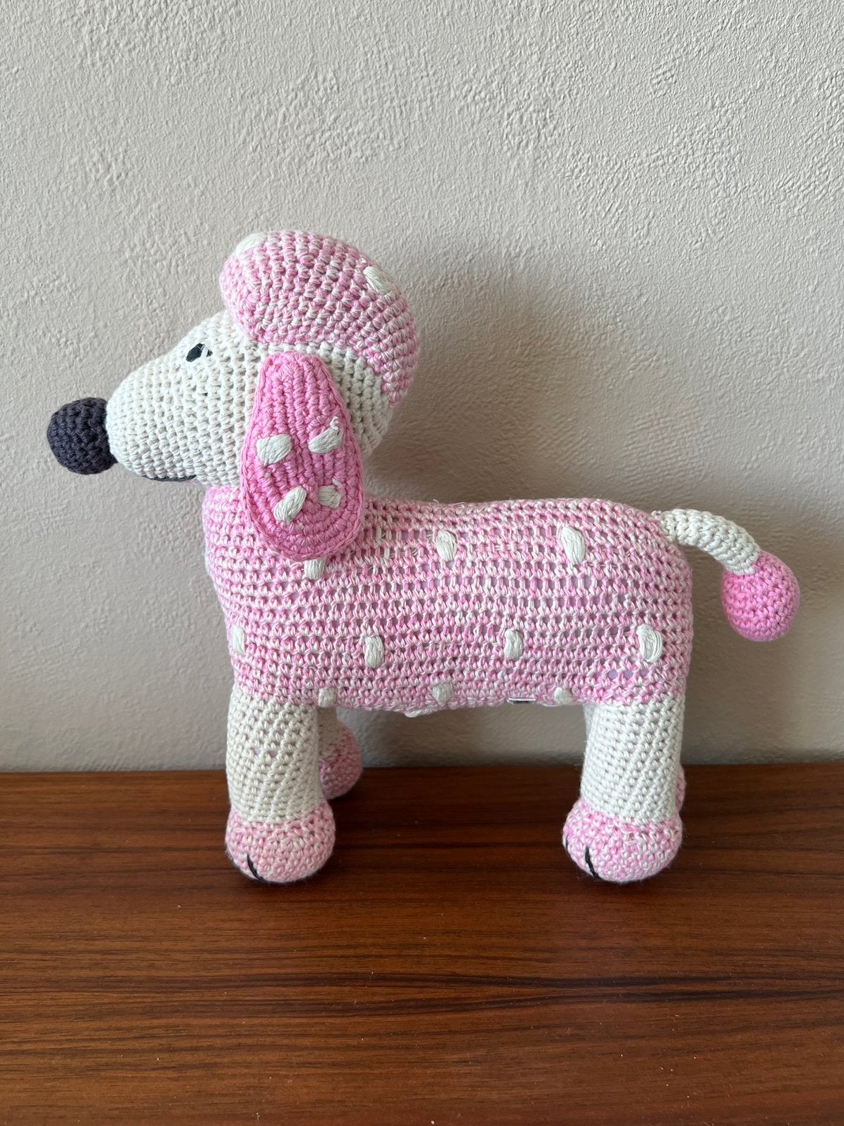 Nieuwe Poedel hond knuffel Anne-Claire Petit gehaakt crochet, Ophalen of Verzenden, Nieuw, Hond