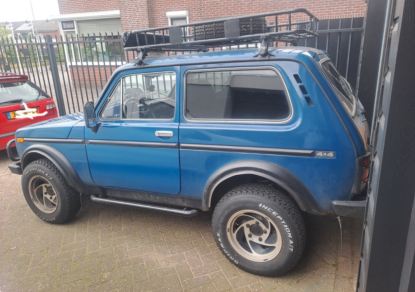 Lada Niva 1.7 I 4WD 2006 Blauw, Auto's, Lada, Stof, Niva, Zwart, Origineel Nederlands