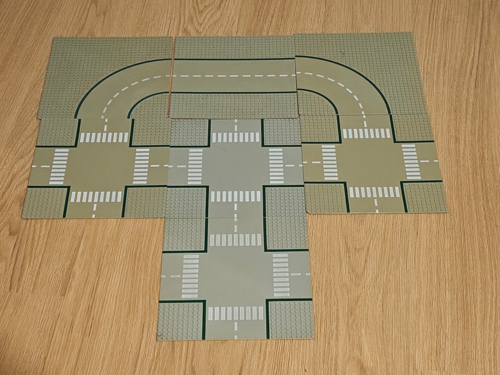 Zeven Lego grond / wegen / weg platen, Lego, Ophalen of Verzenden, Grondplaat, City