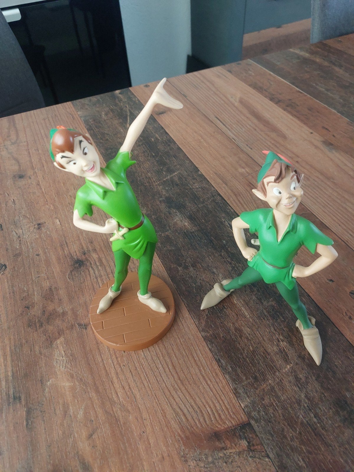 Peter pan  .Disney  beeldjes, Ophalen of Verzenden, Peter Pan of Pinokkio, Zo goed als nieuw, Beeldje of Figuurtje