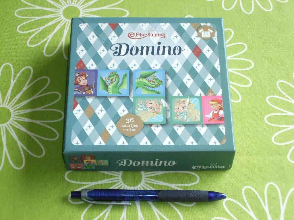 Efteling Domino met 36 kaartjes met veel Efteling figuren, Een of twee spelers, Ophalen of Verzenden, Zo goed als nieuw