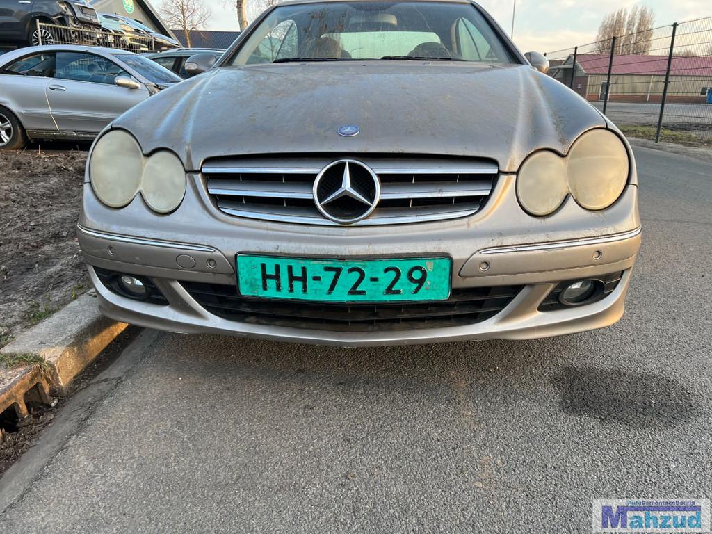 MERCEDES CLK W209 Bruin / brons C723 voorbumper 2002-2009, Gebruikt, Mercedes-Benz AG, Mercedes-Benz, Ophalen of Verzenden