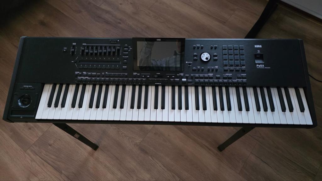 Korg Pa5X 76 toetsen Professional Arranger Workstation, Muziek en Instrumenten, Ophalen, Korg, Zo goed als nieuw, Midi-aansluiting