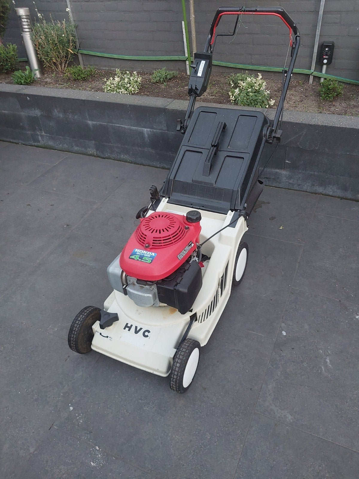 Honda GCV135 4.5 Benzine Grasmaaier met Opvangzak, Tuin en Terras, Grasmaaiers, Ophalen, Cirkelmaaier, Honda, Gebruikt