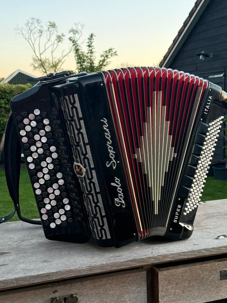 Paolo Soprani –120 bas – 4-korig – Musette – Top staat, Muziek en Instrumenten, Accordeons, Ophalen of Verzenden, Zo goed als nieuw