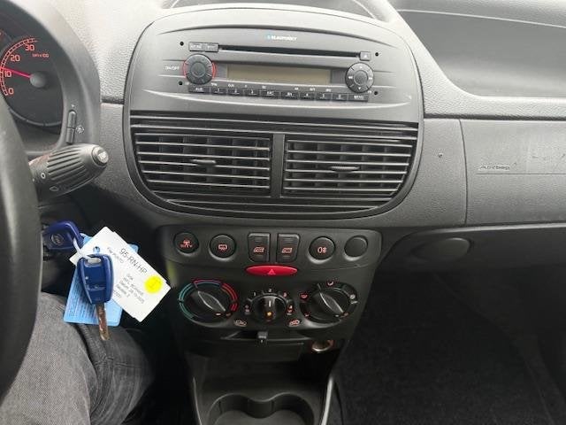 Fiat Punto 1.2 Young Airco Velg 2Eigenaar Elek.pakket Nieuwe, Voorwielaandrijving, Gebruikt, 4 cilinders, 850 kg