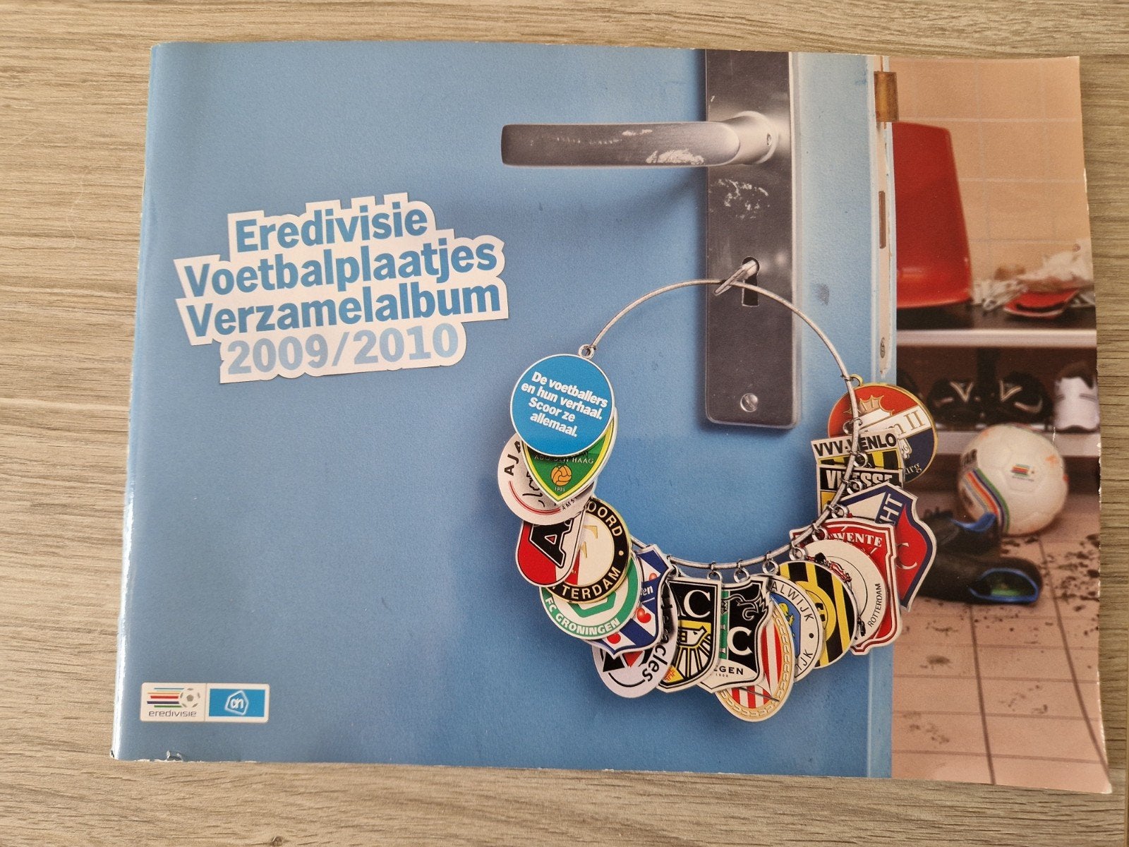 Eredivisie Voetbalplaatjes Verzamelalbum 2009/2010, Ophalen of Verzenden, Gebruikt, Overige binnenlandse clubs, Poster, Plaatje of Sticker