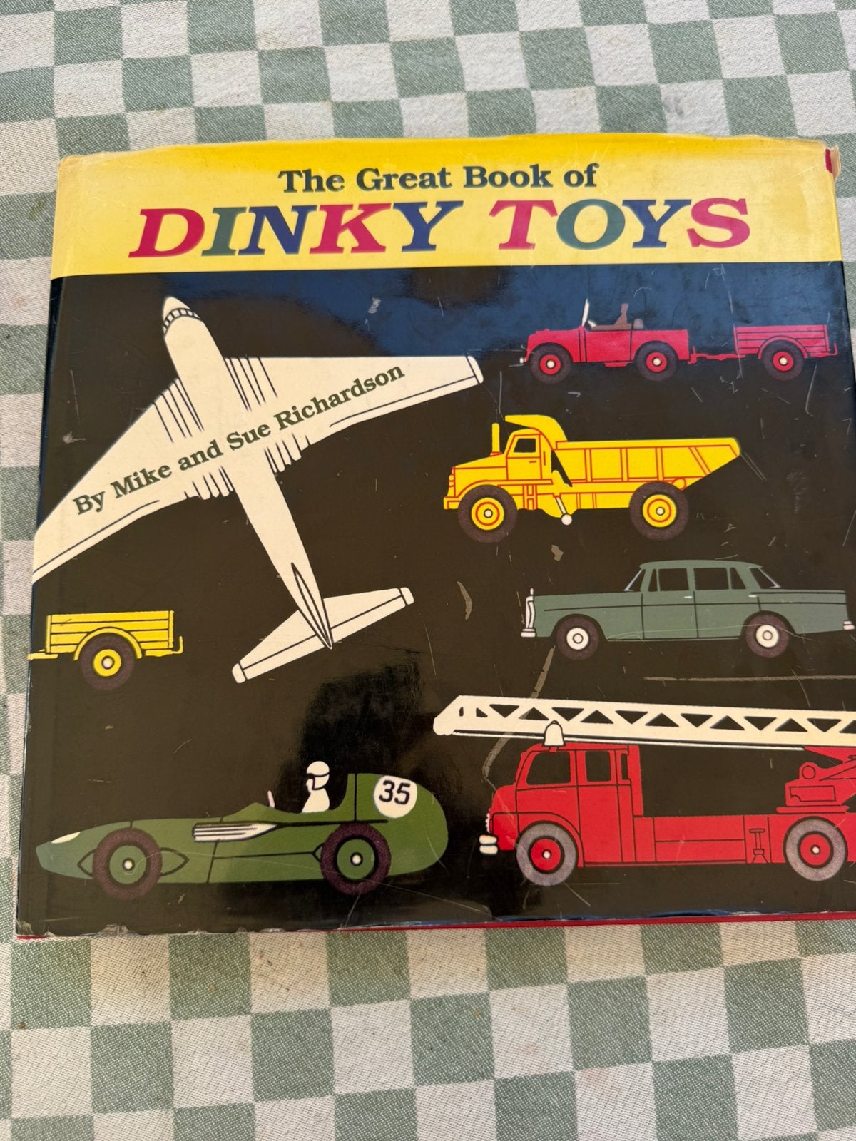 Dinky toys boek, Ophalen of Verzenden, Zo goed als nieuw, Volkswagen