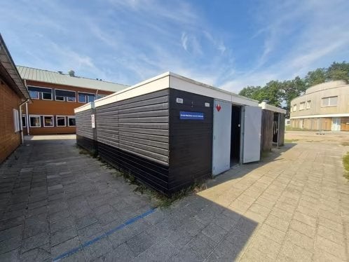 Fietsenstalling berging stalling overkapping opslag ( 002 )