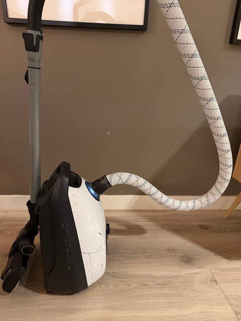 Bosch Serie 8 ProSilence stofzuiger + filters en zakken, Ophalen, Gebruikt, Stofzak