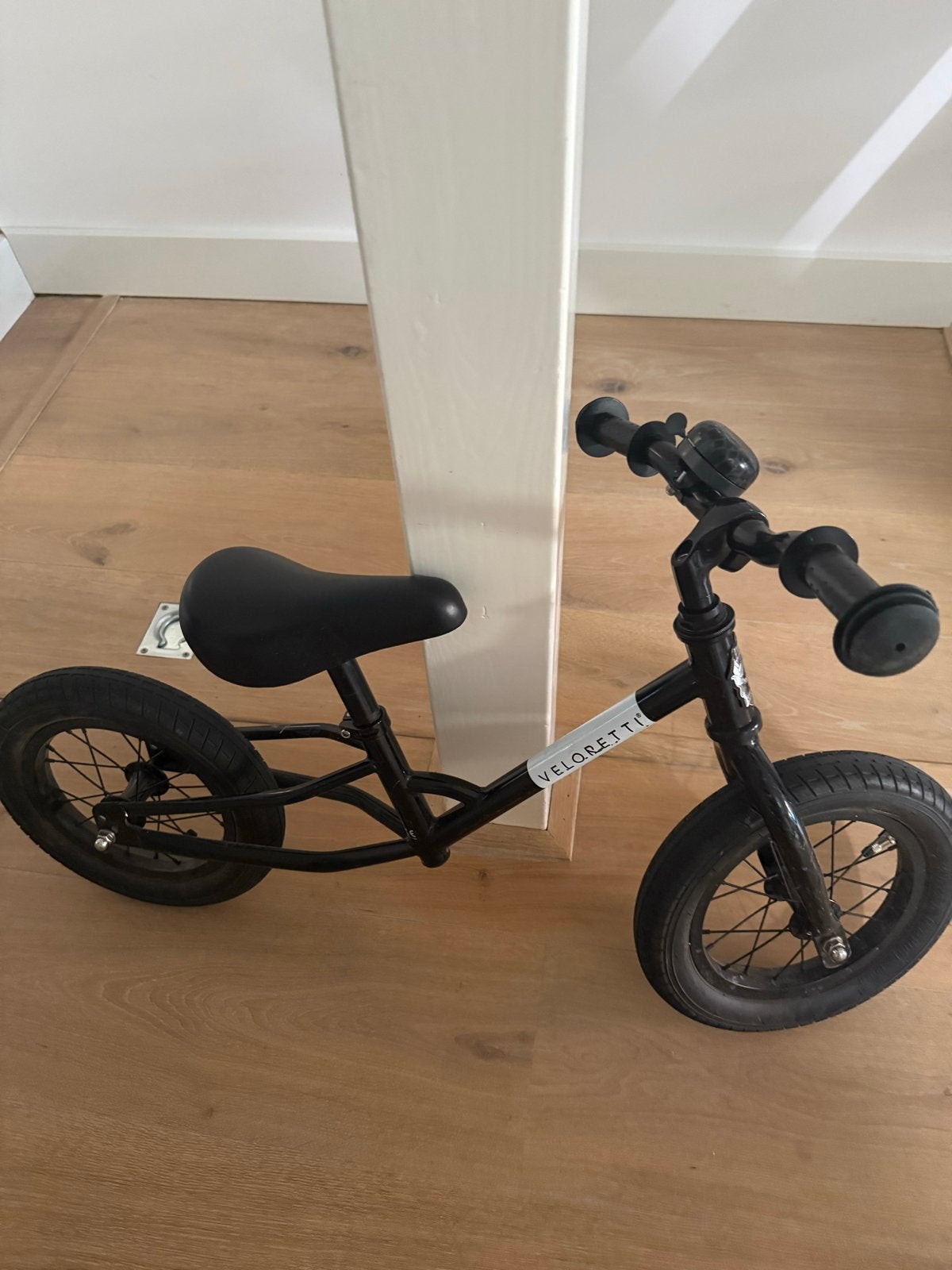 Veloretti loopfiets zwart, Fietsen en Brommers, Ophalen, Gebruikt, Minder dan 16 inch