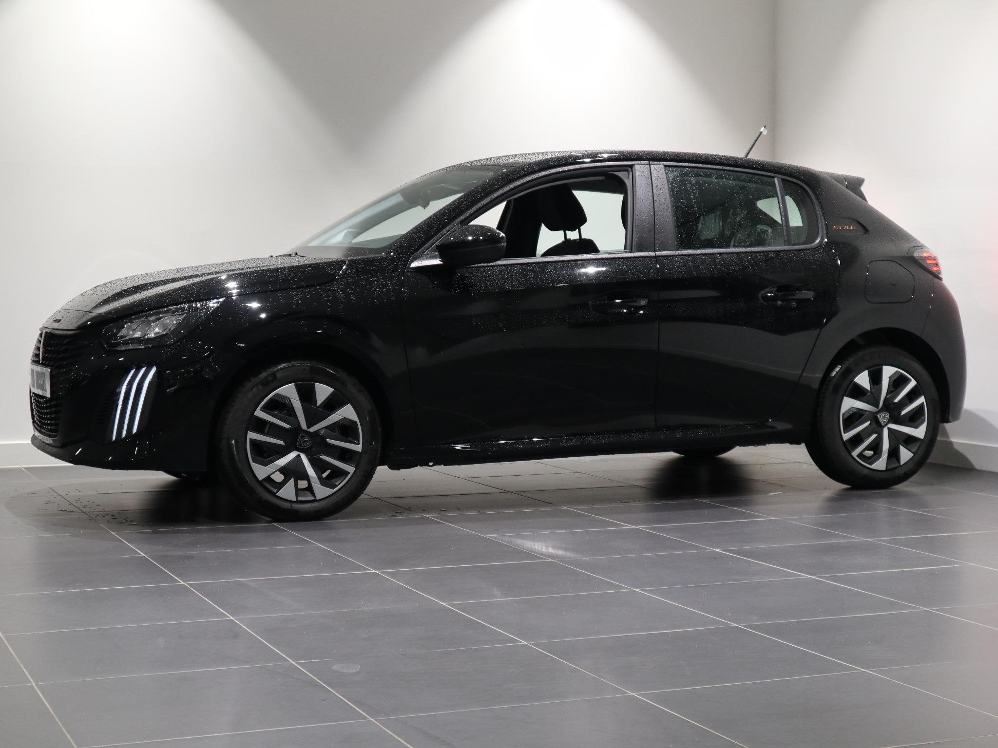 Peugeot 208 Active - NAVI - APPLE CARPLAY/ANDROID AUTO - PAR, Auto's, Voorwielaandrijving, Stof, Euro 6, 1199 cc