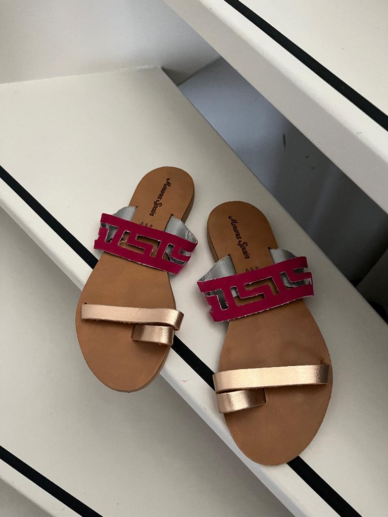 Dames slippers maat 41 nieuw voor 15,00, Kleding | Dames, Ophalen of Verzenden, Nieuw