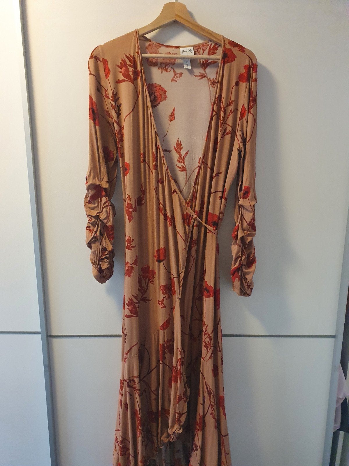 Zgan! mooie bruine wikkeljurk van Johanna Ortiz van H&M mt M, Maat 38/40 (M), Bruin, Verzenden, Zo goed als nieuw