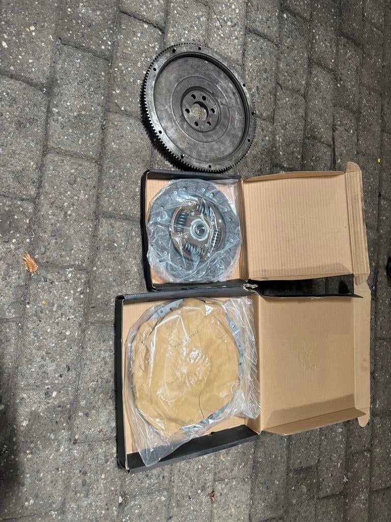02a Vliegwiel met nieuwe koppelingsset, Ophalen of Verzenden, Gebruikt