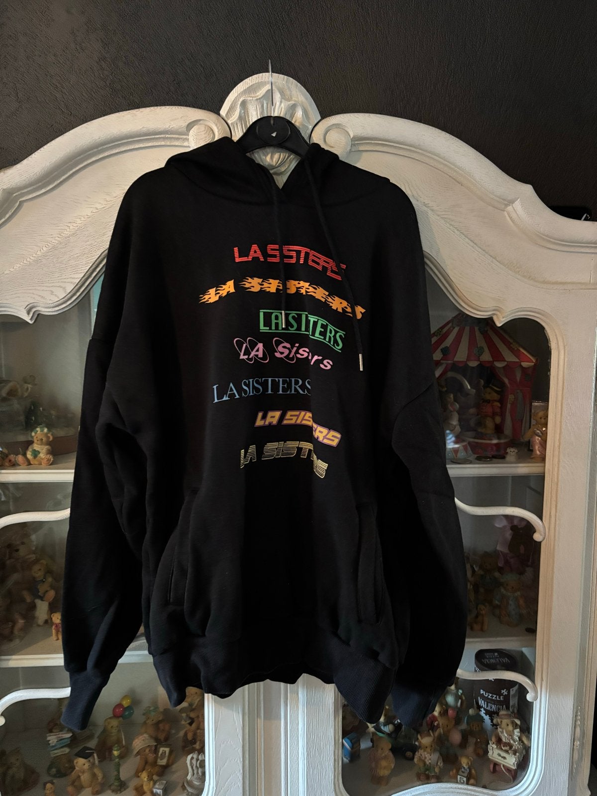 LA Sisters hoodie zwart maat M, Maat 38/40 (M), Zwart, Ophalen of Verzenden, Zo goed als nieuw