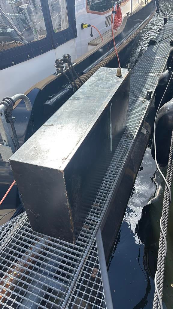 Tank brandstof diesel, Watersport en Boten, Ophalen of Verzenden, Zo goed als nieuw, Motor en Techniek
