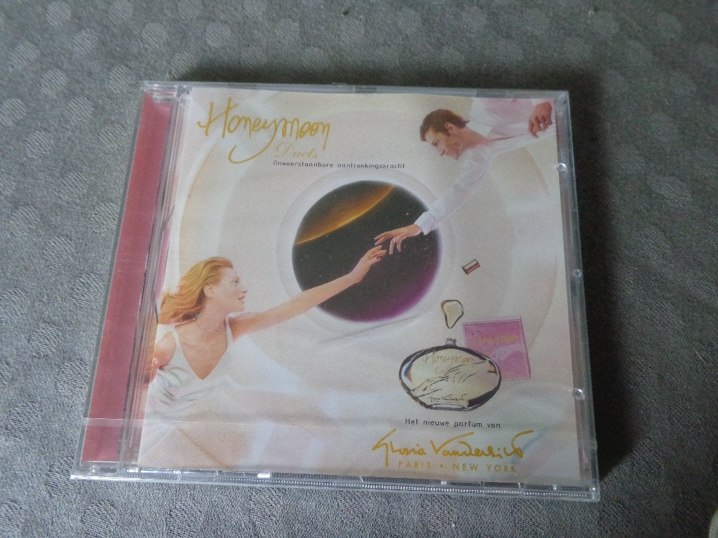 Honeymoon Duels, Ophalen of Verzenden, Zo goed als nieuw