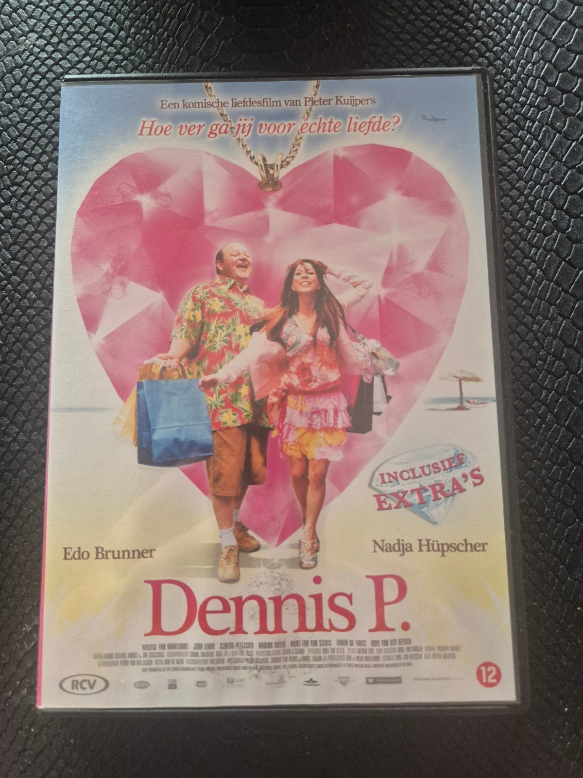 Dennis P, Vanaf 12 jaar, Ophalen of Verzenden, Zo goed als nieuw, Actiekomedie