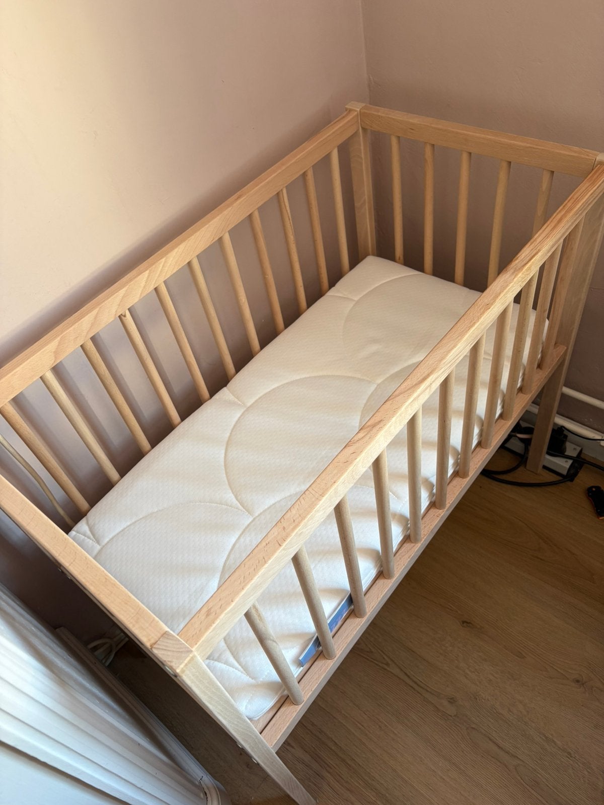 Wieg + matras nieuw, Ophalen, Nieuw, Minder dan 140 cm, Matras