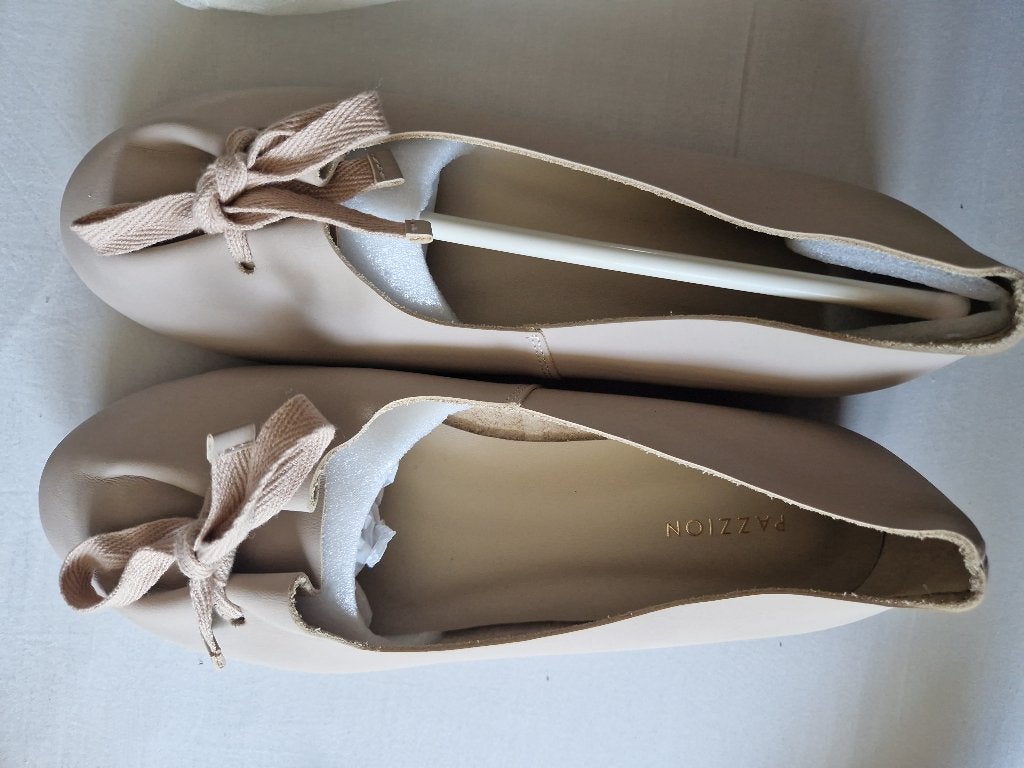 Pazzion ballerinas, nieuw, Beige, Overige typen, Nieuw, Ophalen of Verzenden