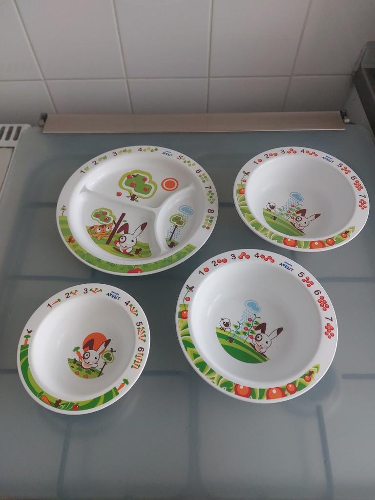 Avent baby eetset - 4-delig met antislip, Ophalen of Verzenden, Gebruikt