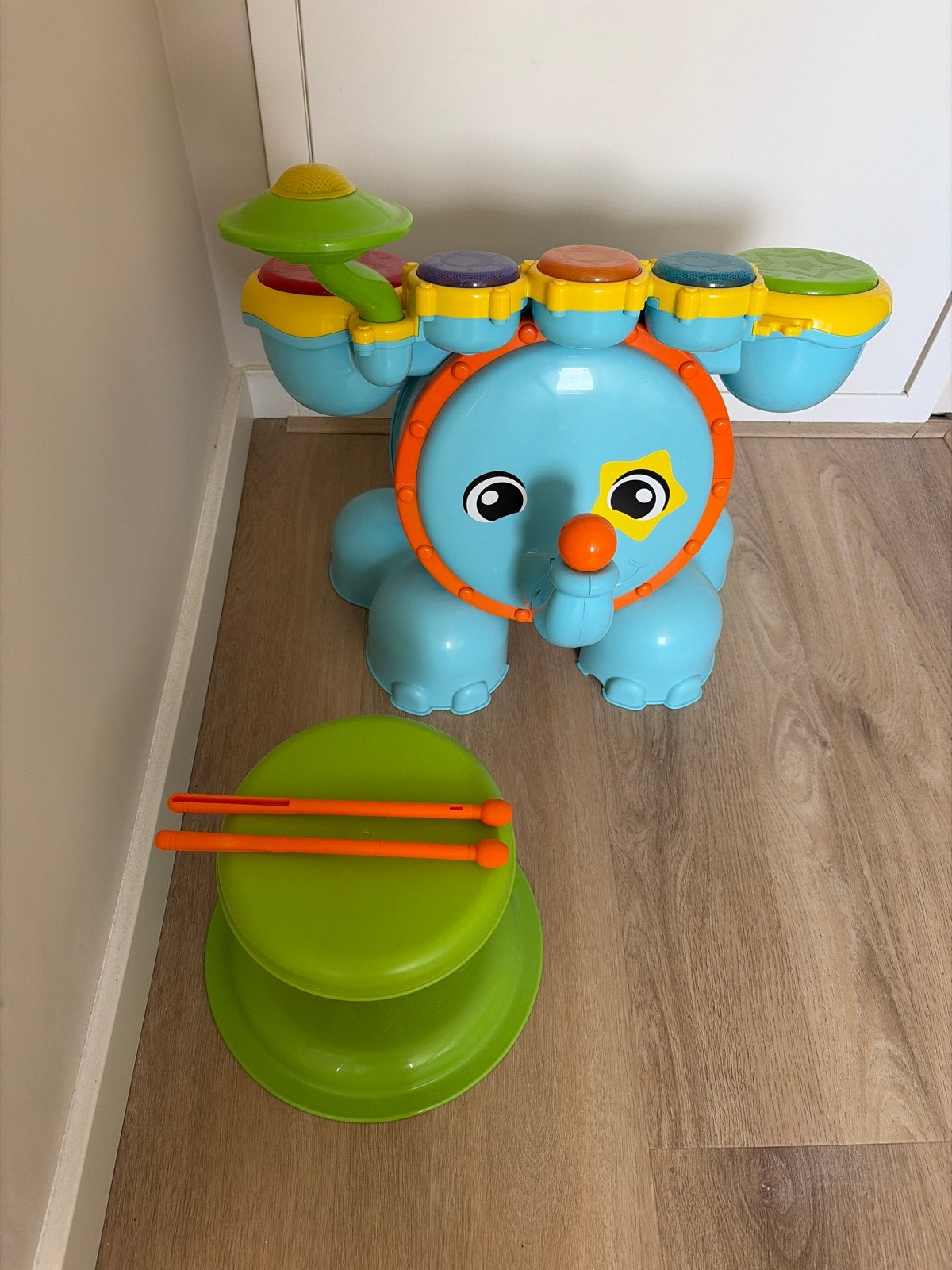 VTech Baby Muziek Olifant Drumstel met Krukje, Kinderen en Baby's, Speelgoed | Overig, Ophalen, Zo goed als nieuw, Jongen of Meisje