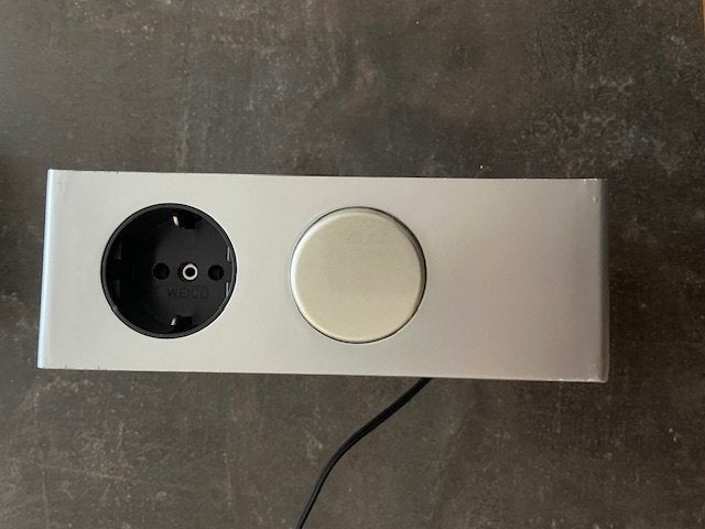 Wandcontactdoos met schakelaar en led voeding, zilverkleurig, Ophalen of Verzenden, Nieuw, Schakelaar