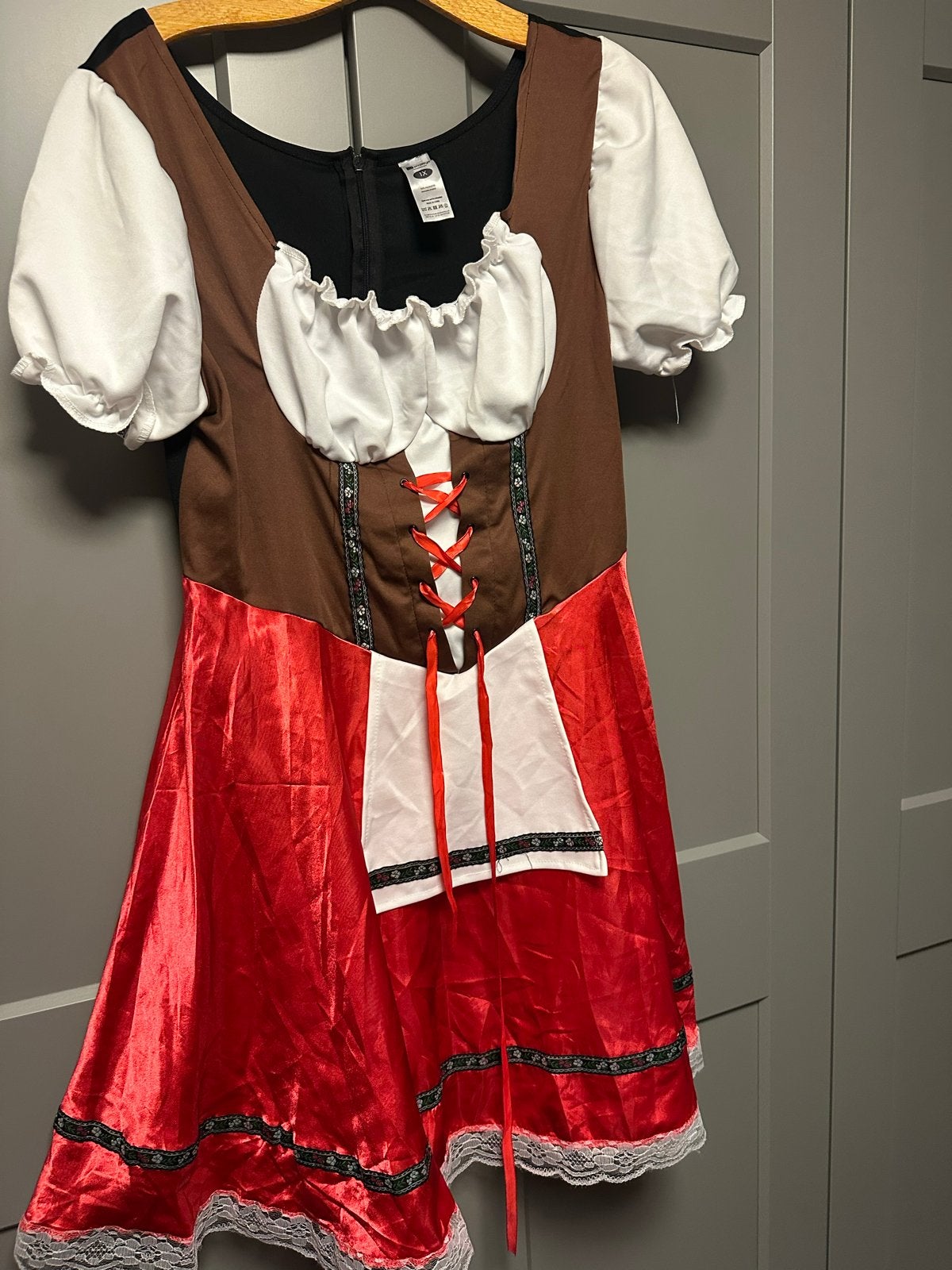 Dirndl Oktoberfest verkleed jurk - Maat XL, Maat 46/48 (XL) of groter, Ophalen of Verzenden, Kleding, Overige thema's
