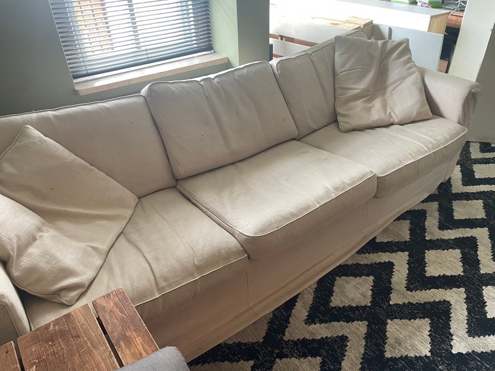 Gratis Beige 3-zits bank, Gebruikt, Driepersoons, 75 tot 100 cm, Ophalen of Verzenden